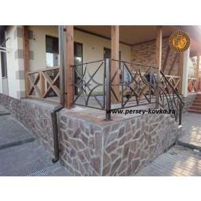 Кованые уличные ограждения 16