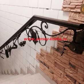 Кованый поручень настенный 8