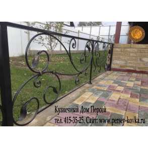 Кованые уличные ограждения 01