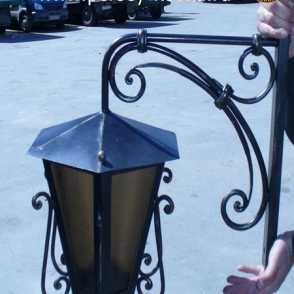 Кованый фонарь подвесной 3