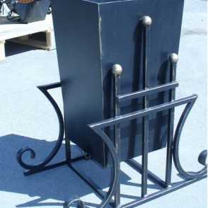 Кованая урна 5