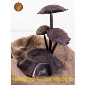 Кованая пепельница