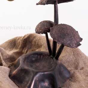 Кованая пепельница