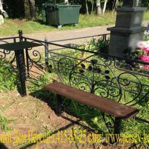 Кованый столик с лавочкой 2