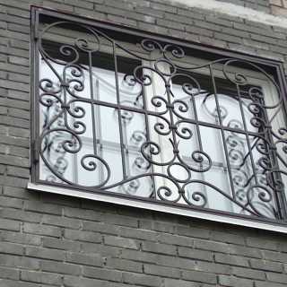 Фото кованых решёток на окна