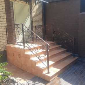 Кованые перила для лестниц на крыльцо 40