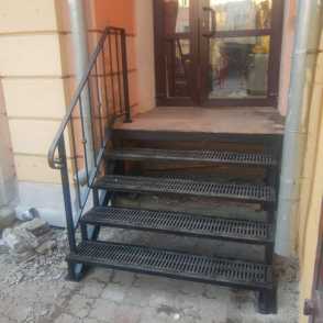 Кованые перила для лестниц на крыльцо 44