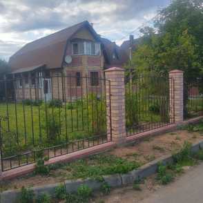 Ковано-кирпичный забор 37