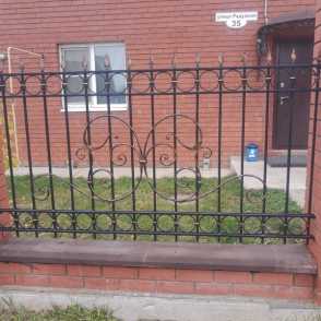Ковано-кирпичный забор 35