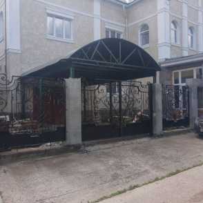 Ковано-кирпичный забор 34