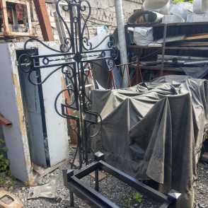 Кованый крест 7