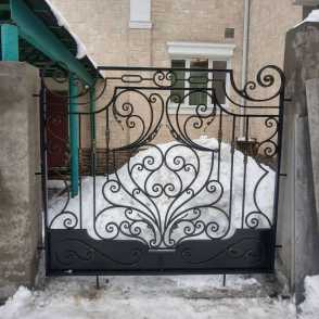Ковано-кирпичный забор 29