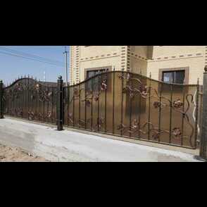 Кованый забор на бетонных столбах 15