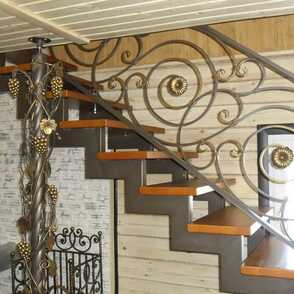 Кованая лестница 3