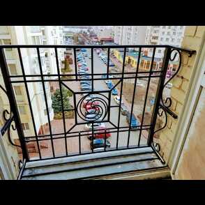 Французский кованый балкон 11