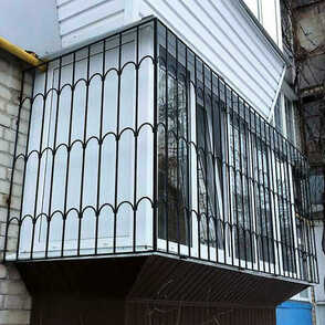 Кованая решетка на балкон 2