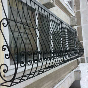 Кованая решетка на балкон 10