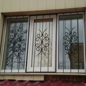 Решетка с коваными элементами 22