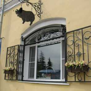 Решетка на окно распашная 25