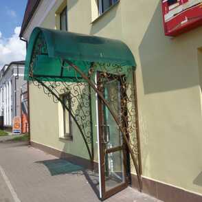 Кованый козырек для магазина 21