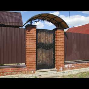 Кованый козырек для калитки 79