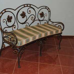 Кованое изделие для прихожей 14