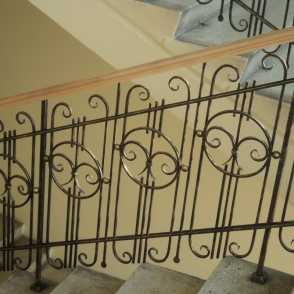 Кованые перила для лестниц 26