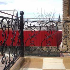 Кованые перила для лестниц на крыльцо 24