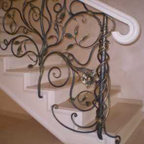 Кованые перила для лестниц 35