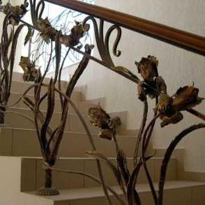 Кованые перила для лестниц 40