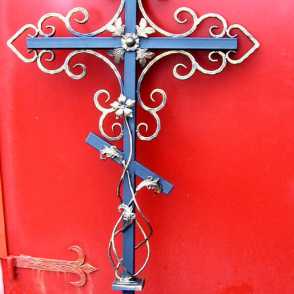 Кованый крест 