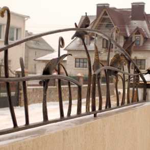 Кованый кирпичный забор 1