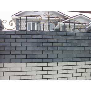 Кованый кирпичный забор 2