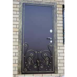 Кованая дверь с элементами ковки 4