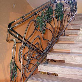 Кованые перила для лестницы в частном доме КД Персей